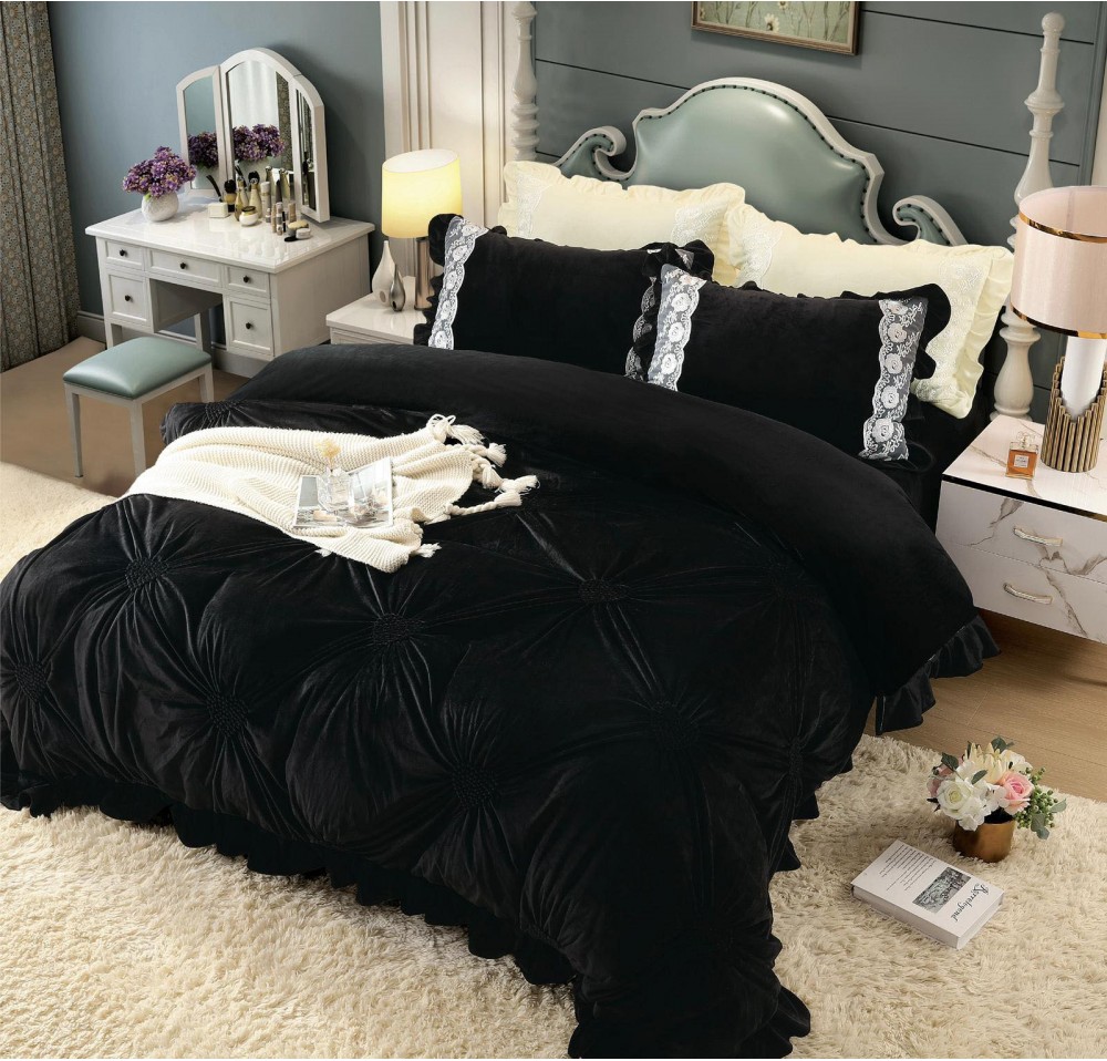 Lenjerie Lux din CATIFEA,4 piese- CT06