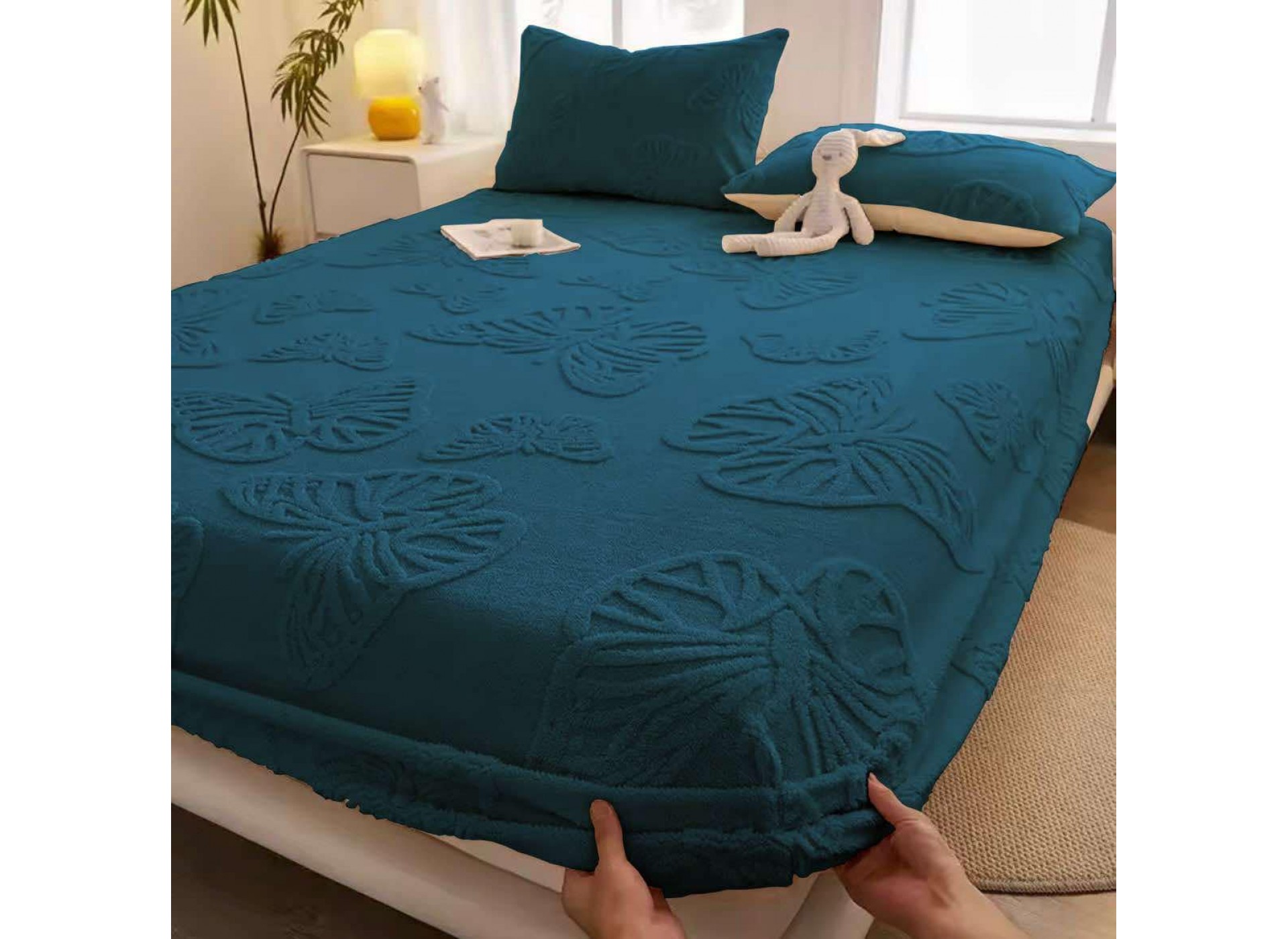 Husa de pat Cocolino cu ELASTIC imprimeu fluturas + 2 Fete de perna  HCF12